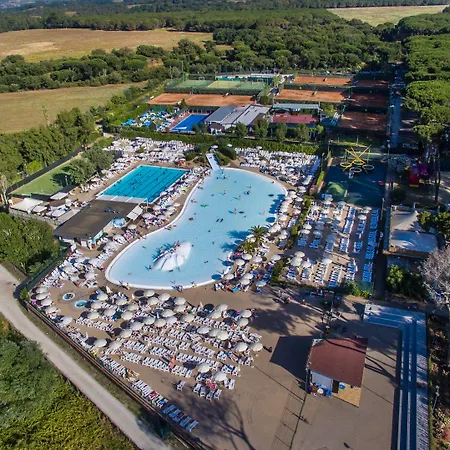 Campeggio Fabulous Village 3*